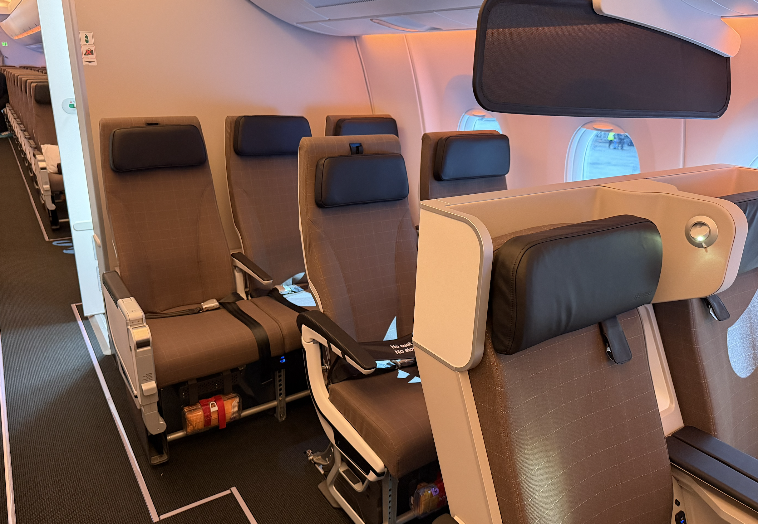 SWISS A350 mini economy cabin