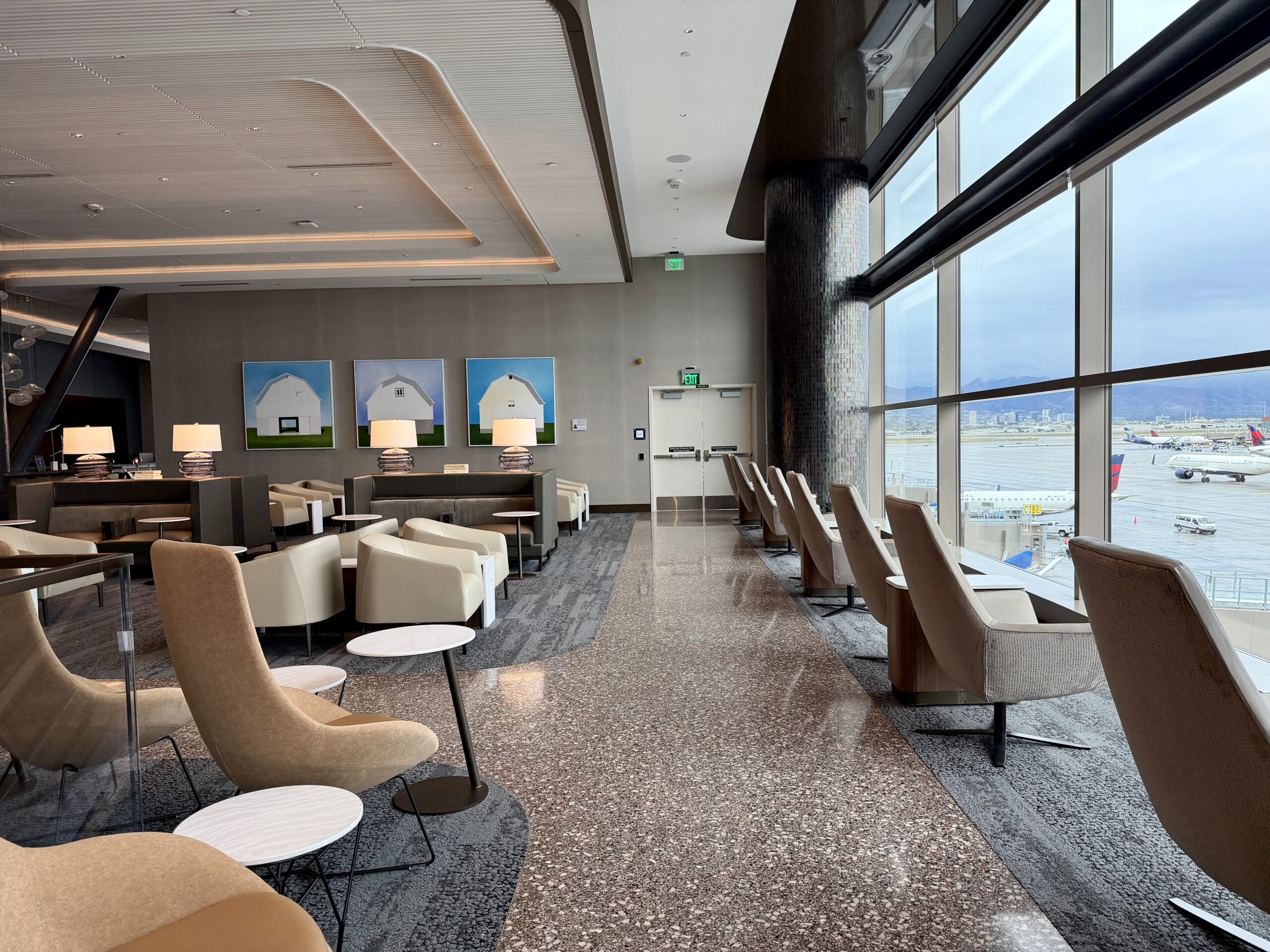 Delta Sky Club SLC Concourse B seating.