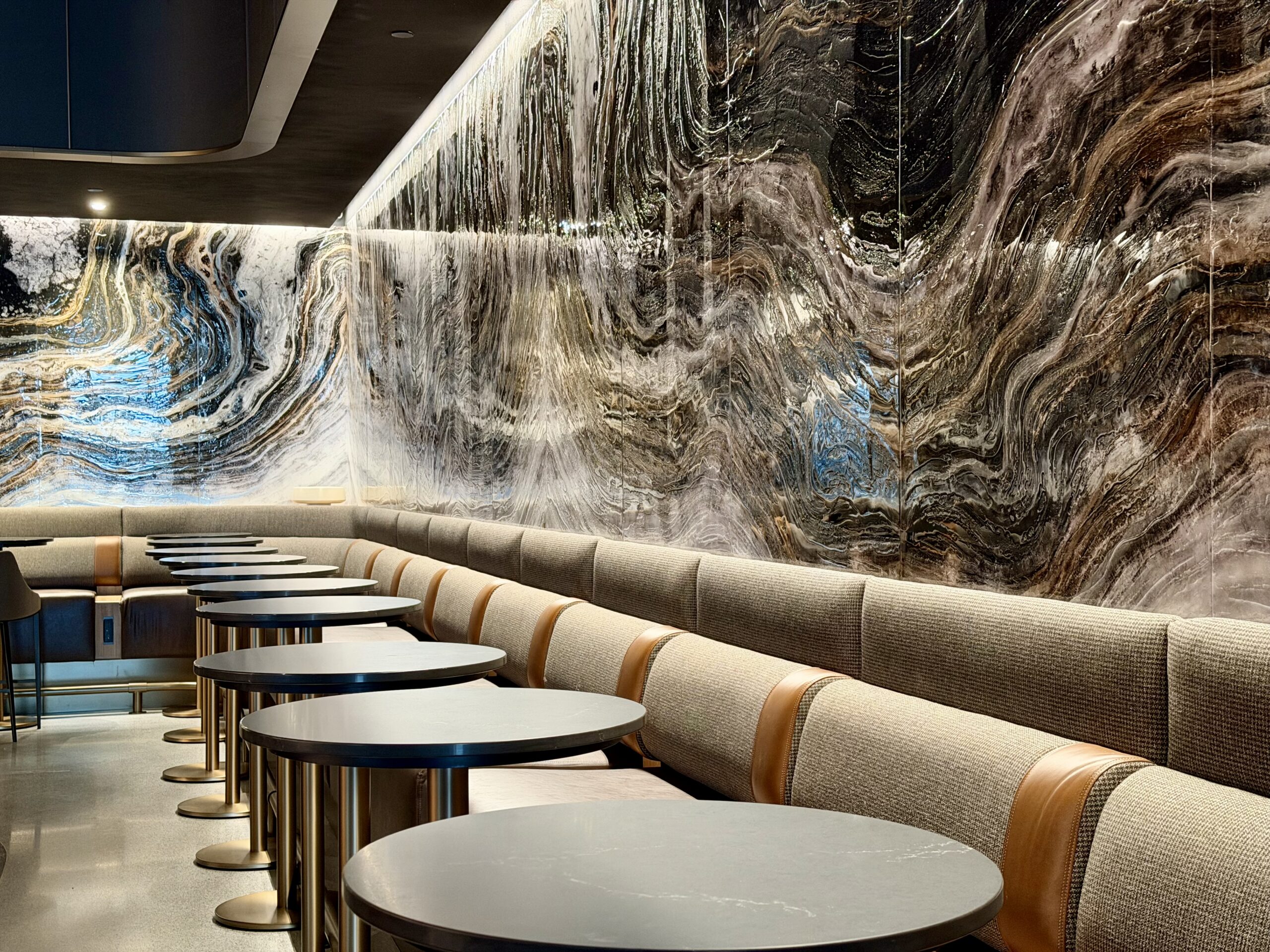 Delta Sky Club SLC Concourse B bar seating.