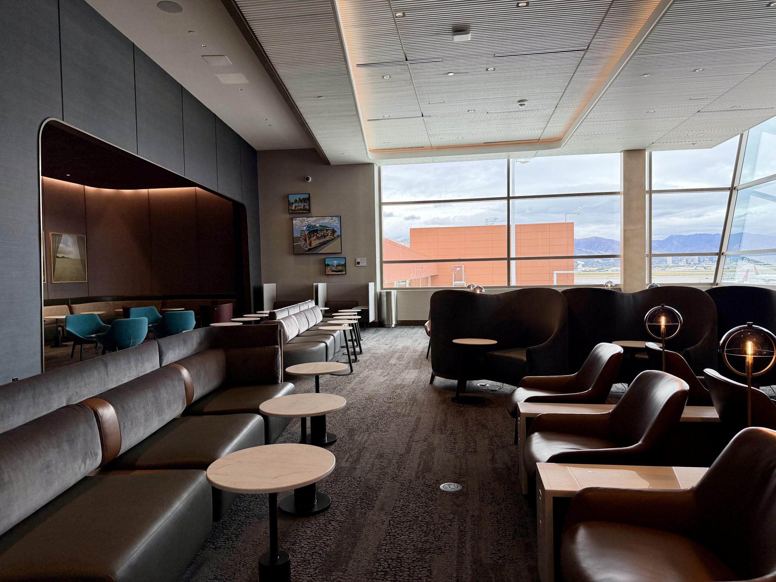 Delta Sky Club SLC Concourse B wing seating.