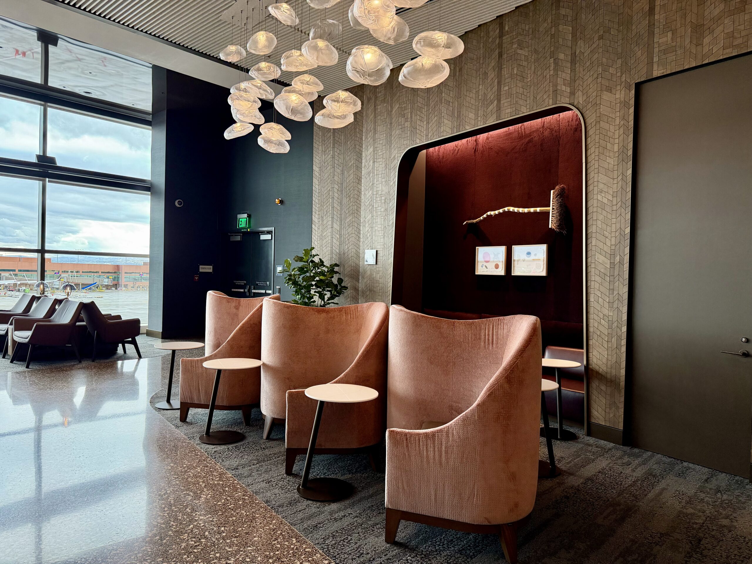 Delta Sky Club SLC Concourse B cubbies.