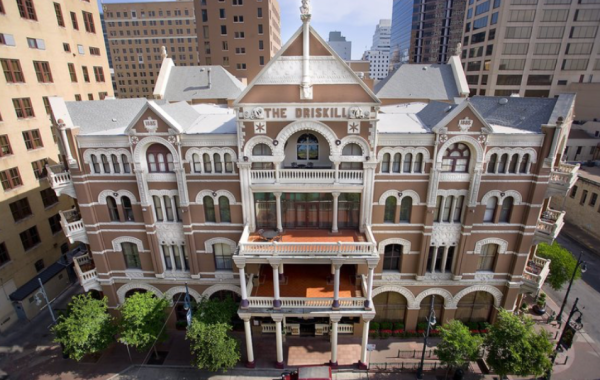 An arial view of The Driskill hotel in Austin Texas.