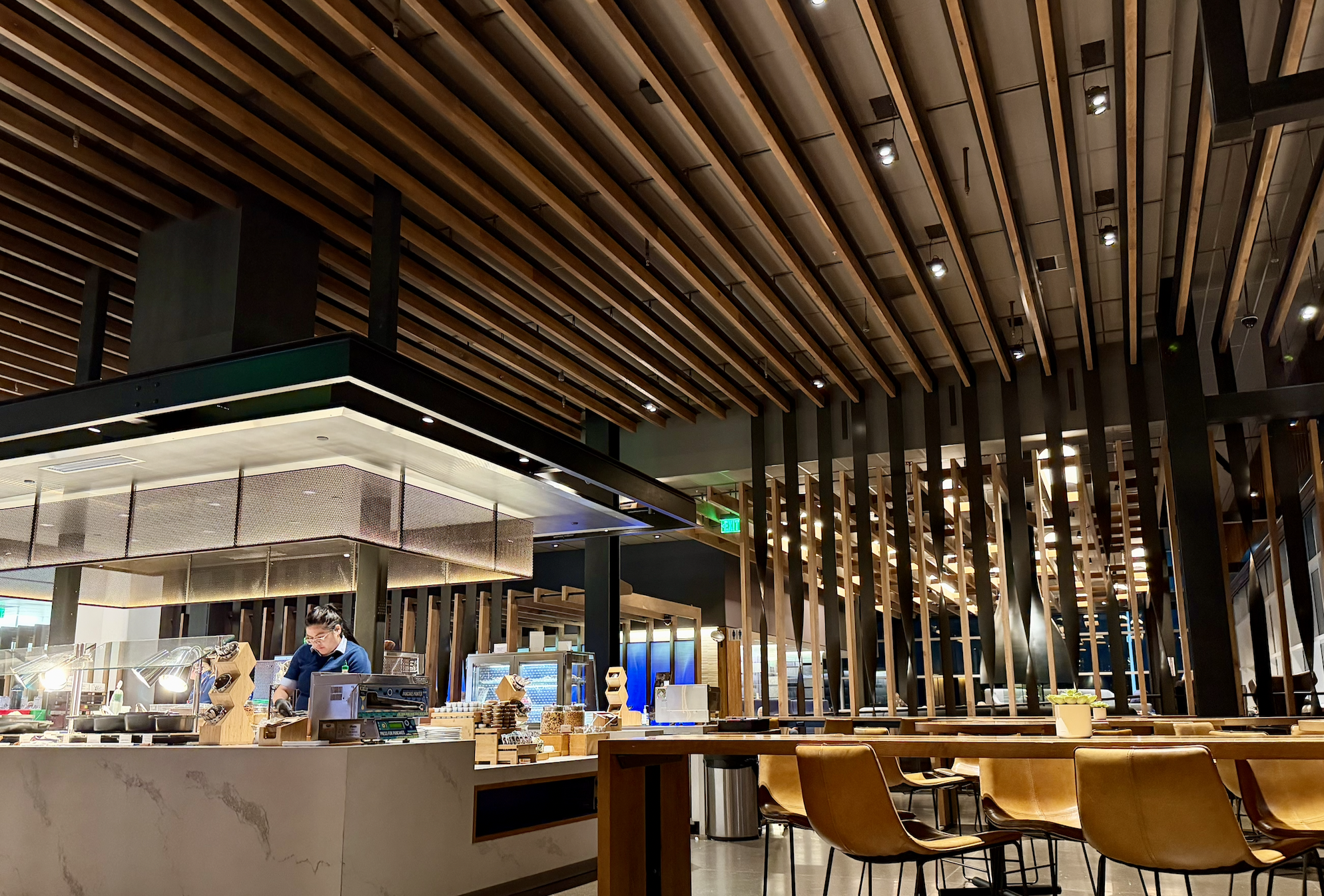 Alaska Airlines Lounge SEA N Gates Credit