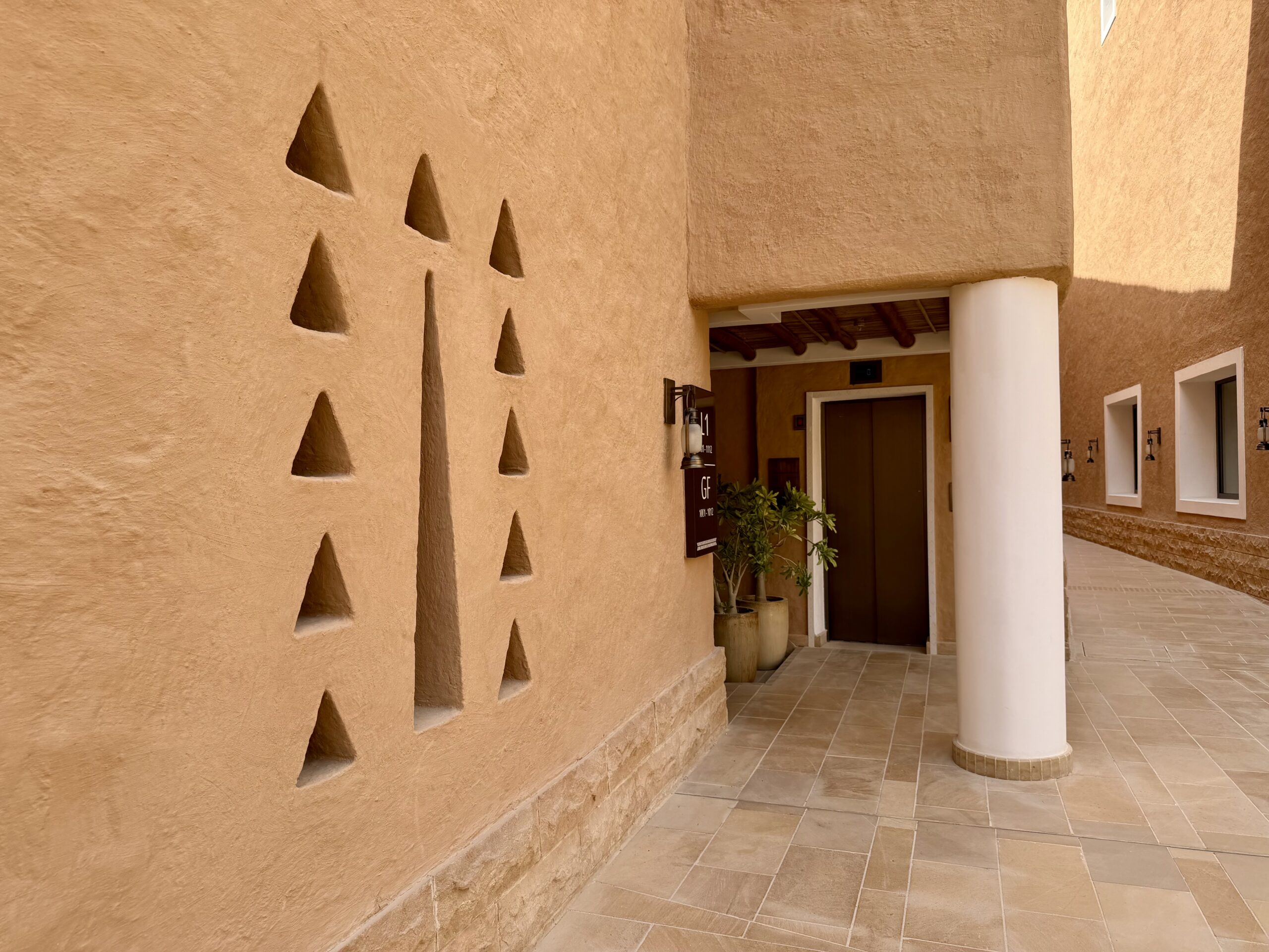 Guest building at the Bab Samhan Hotel