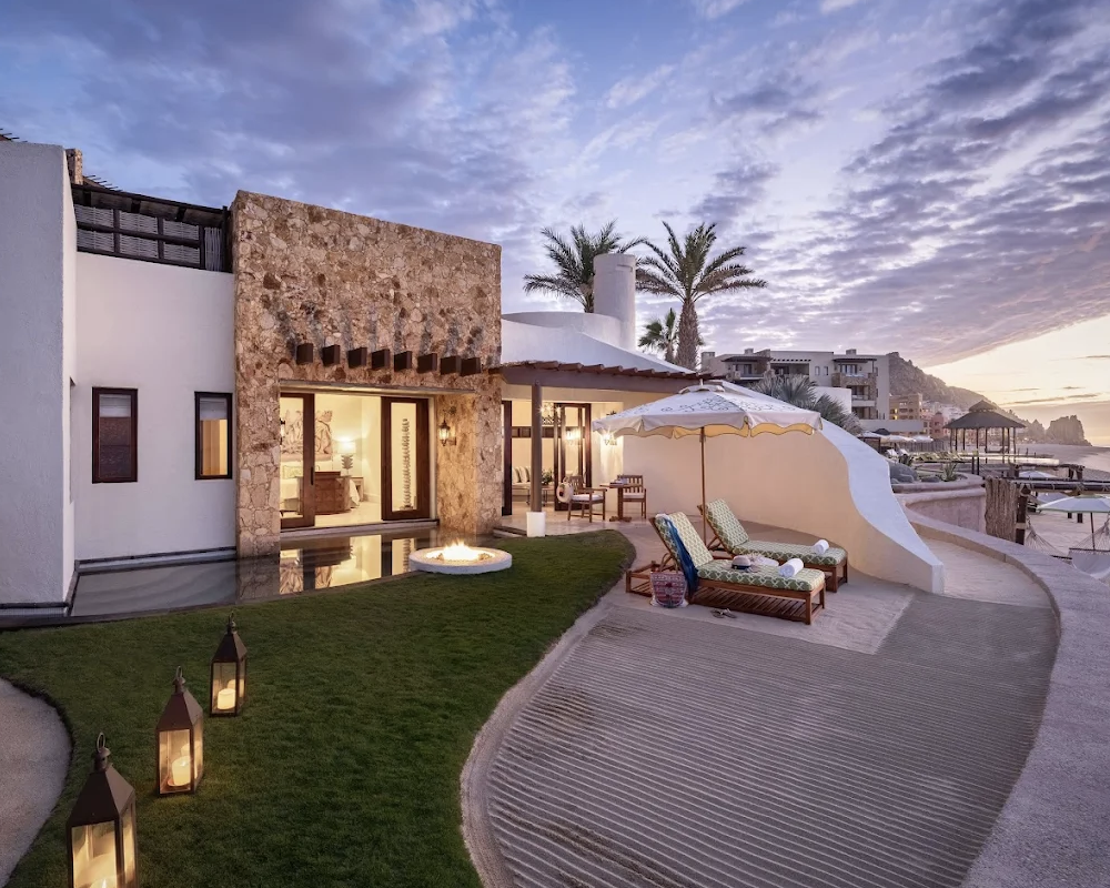 Common area at the Waldorf Astoria Los Cabos Pedregal.