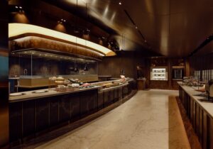 Photo of Singapore Airlines First Class lounge dining area