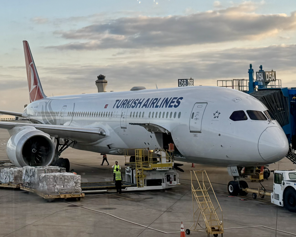 Turkish Airlines 787-9 at DTW.
