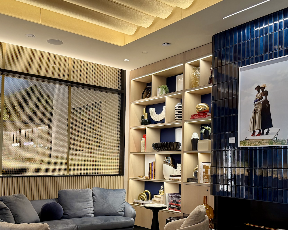 Sapphire Lounge Las Vegas Living Room