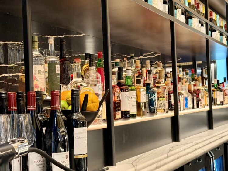 Sapphire Lounge Las Vegas bar