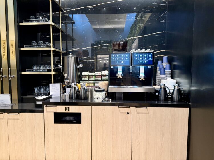 Sapphire Lounge Las Vegas refreshments