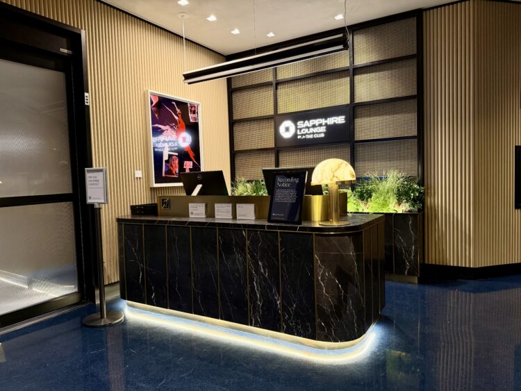 Sapphire Lounge Las Vegas reception