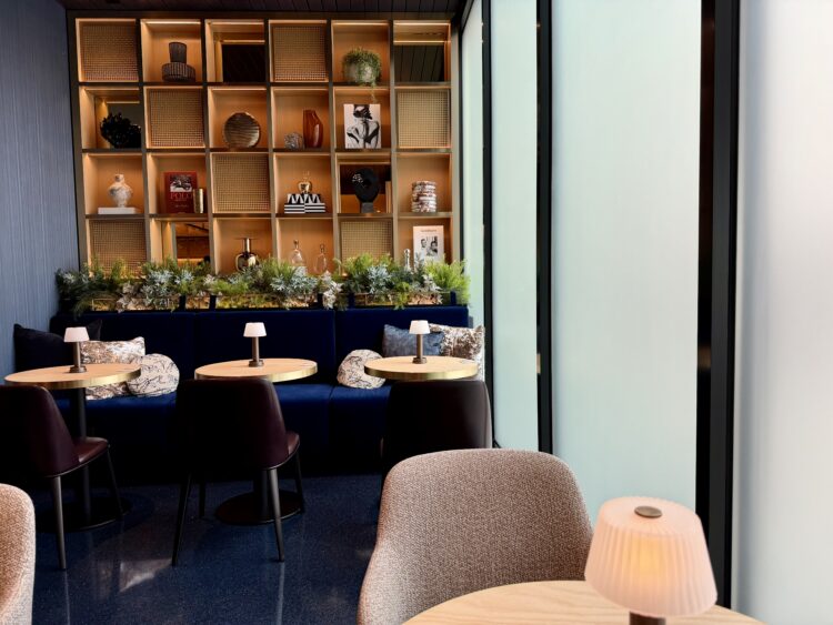 Sapphire Lounge Las Vegas seating area