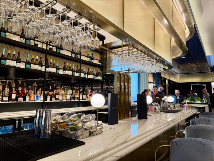 Sapphire Lounge Las Vegas bar