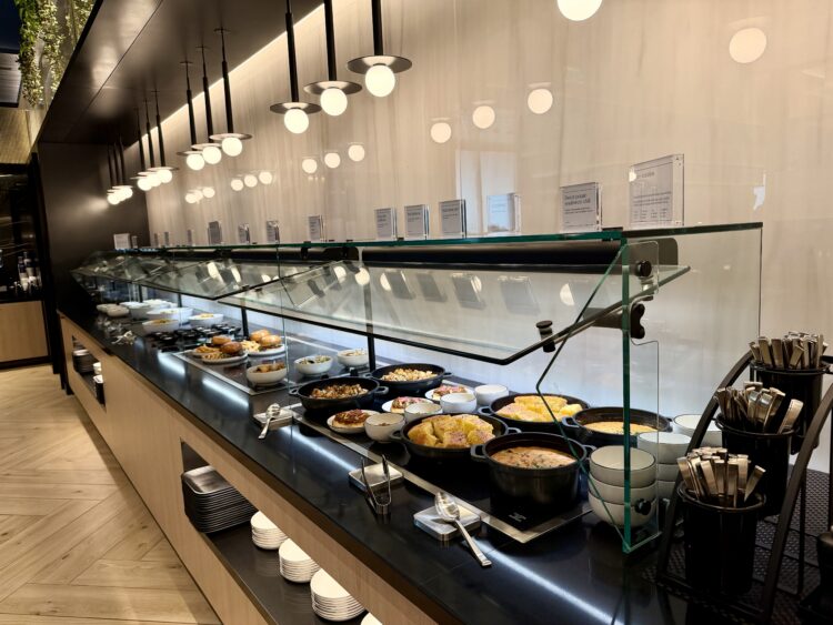 Sapphire Lounge Las Vegas buffet