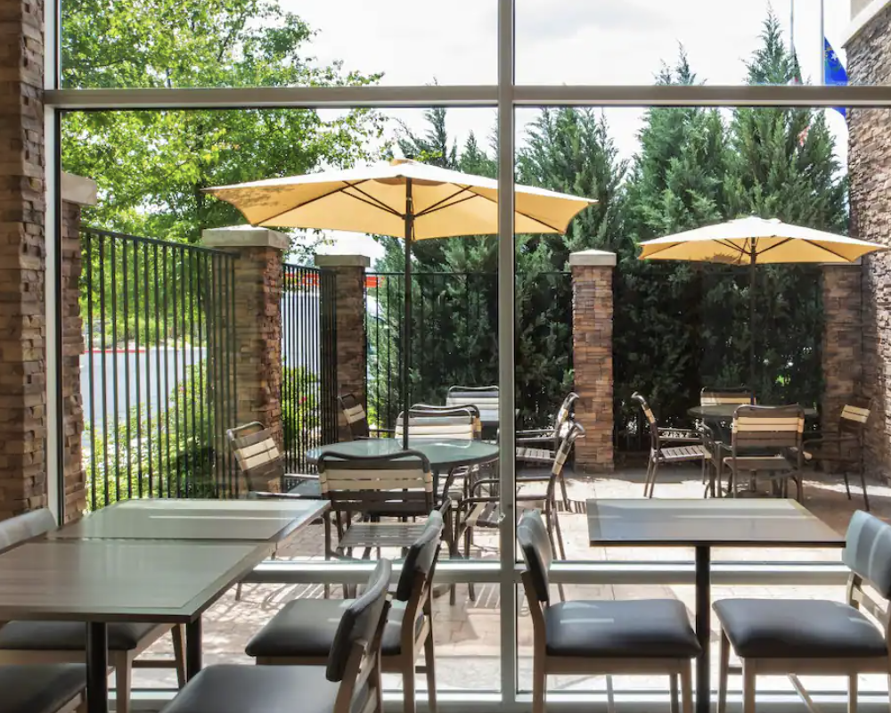 Courtyard at the Hyatt Place Reno-Tahoe Airport