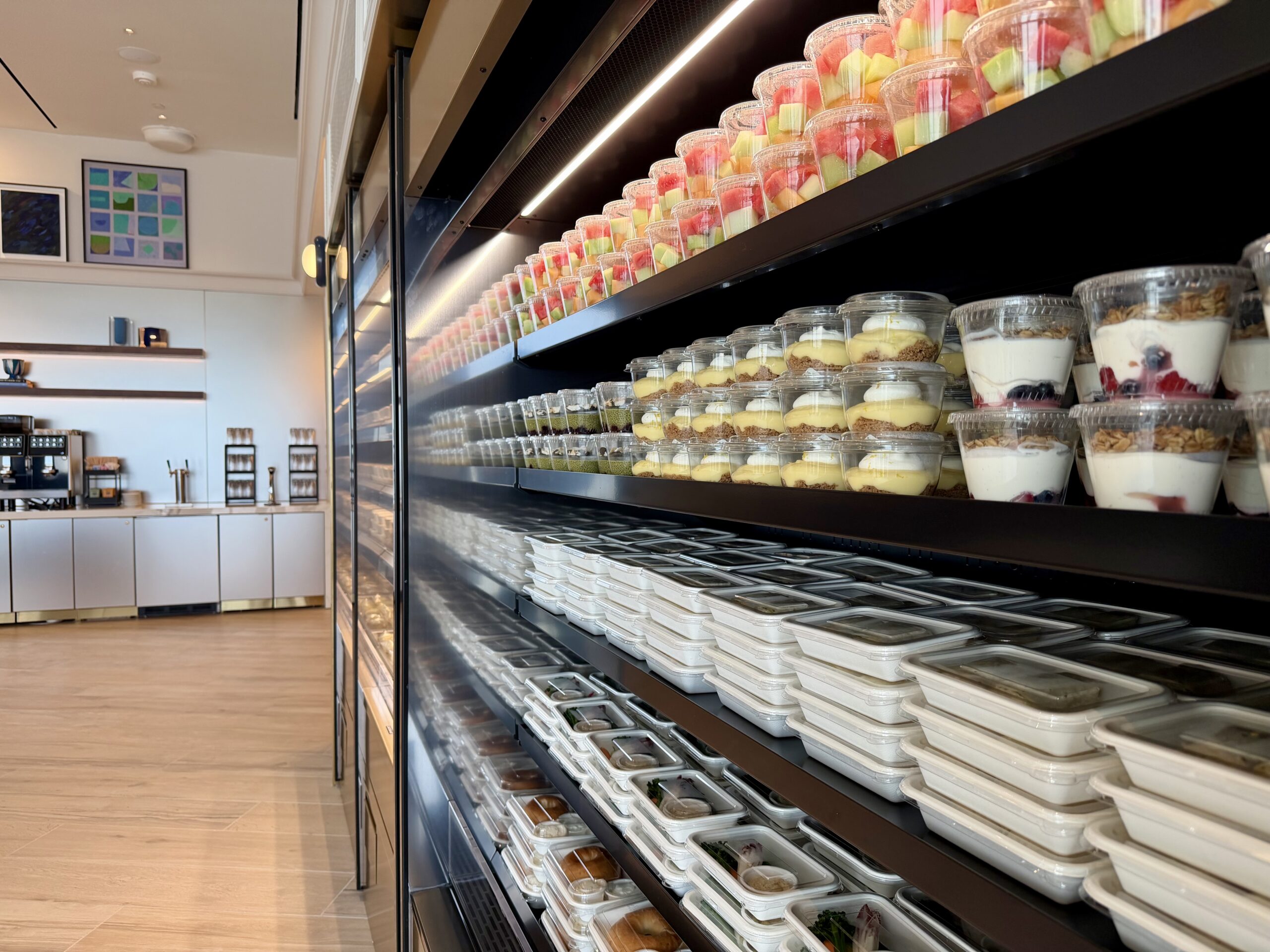 JFK BlueHouse lounge food