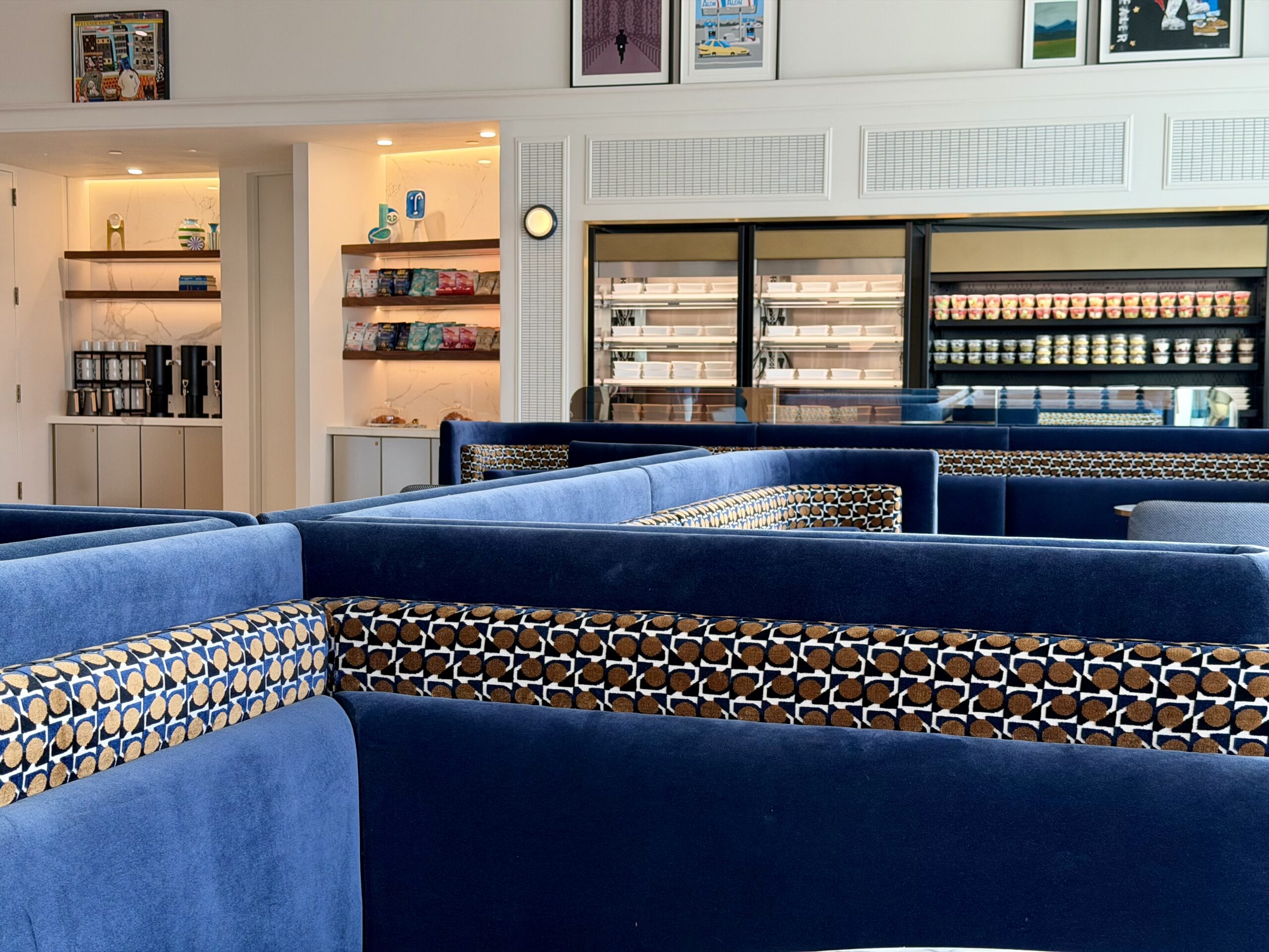 JFK BlueHouse lounge seating