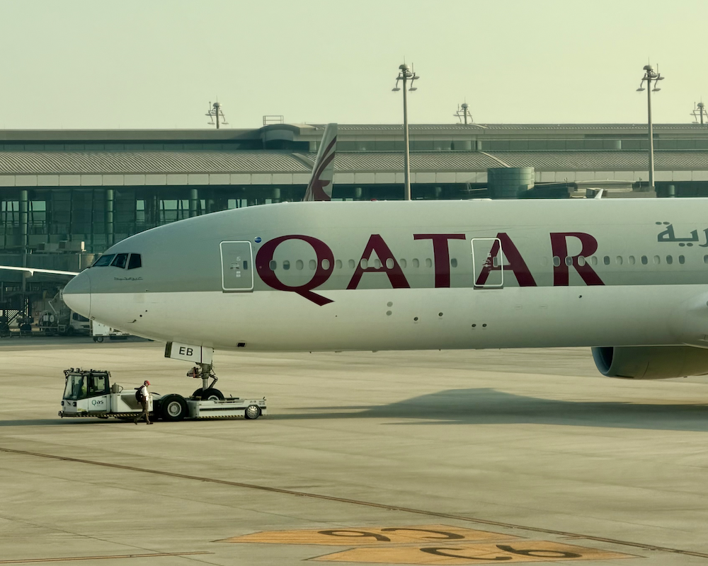 Qatar 777-300ER at DOH.