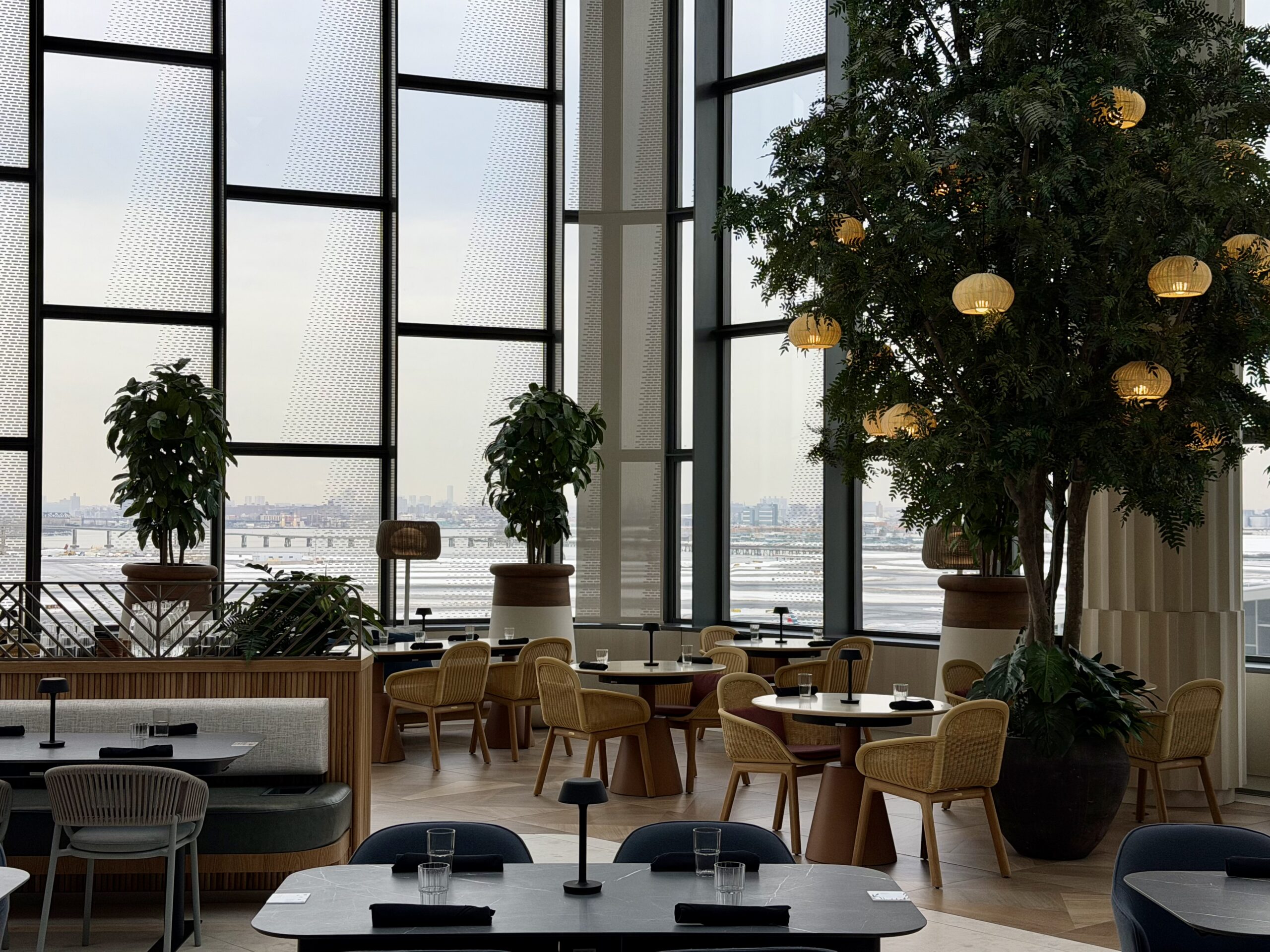 Capital One Landing at LGA dining room.