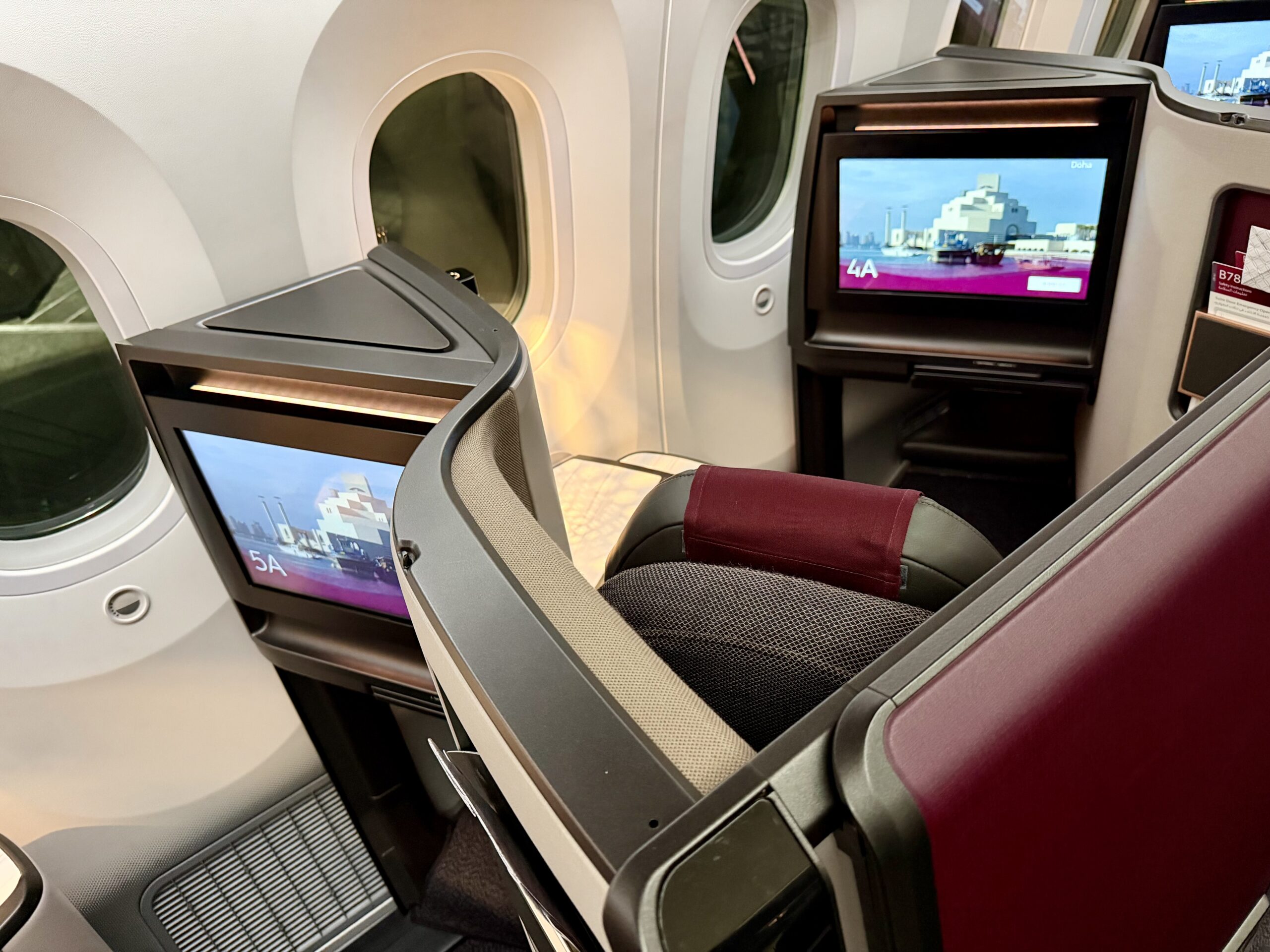Qatar Airways Boeing 787-9 Business Class. 