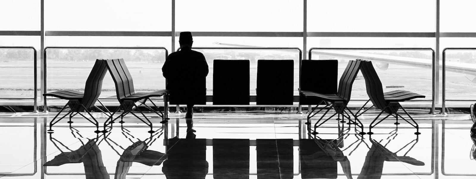 Trip Delay Insurance: The Credit Cards With the Best Coverage