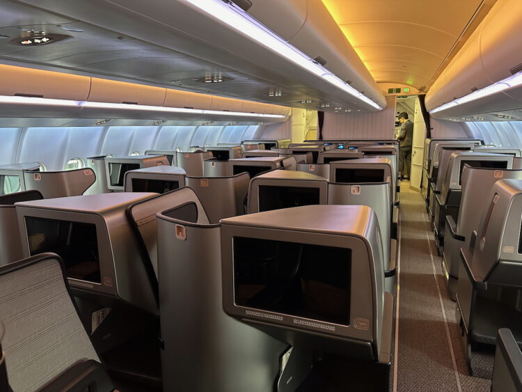 Business-class cabin on a Starlux flight