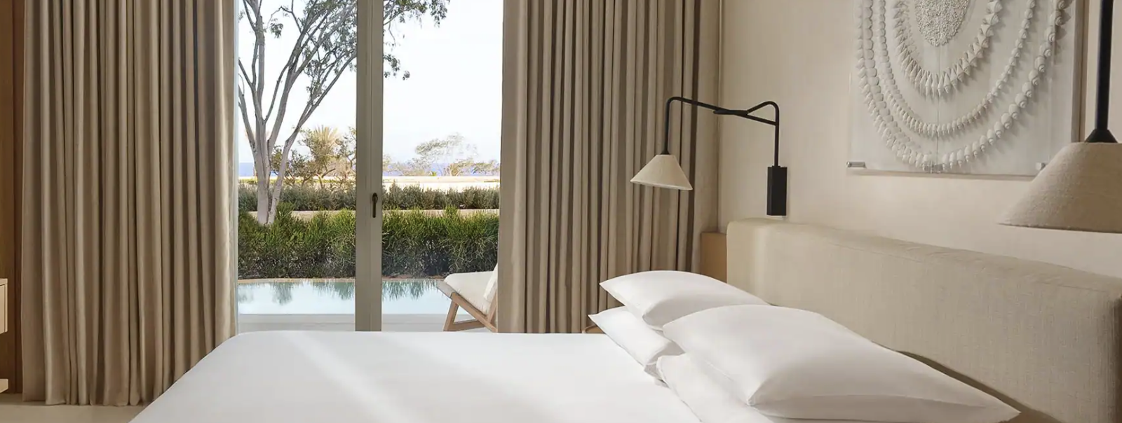 World of Hyatt Milestone Rewards: Earn Your Way to Bonus Points, Suite Upgrades, and More