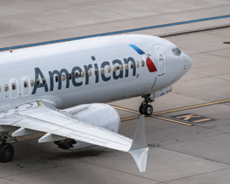 American Airlines Boarding Groups: Order, How the Process Works, and Ways to Get on the Plane Sooner