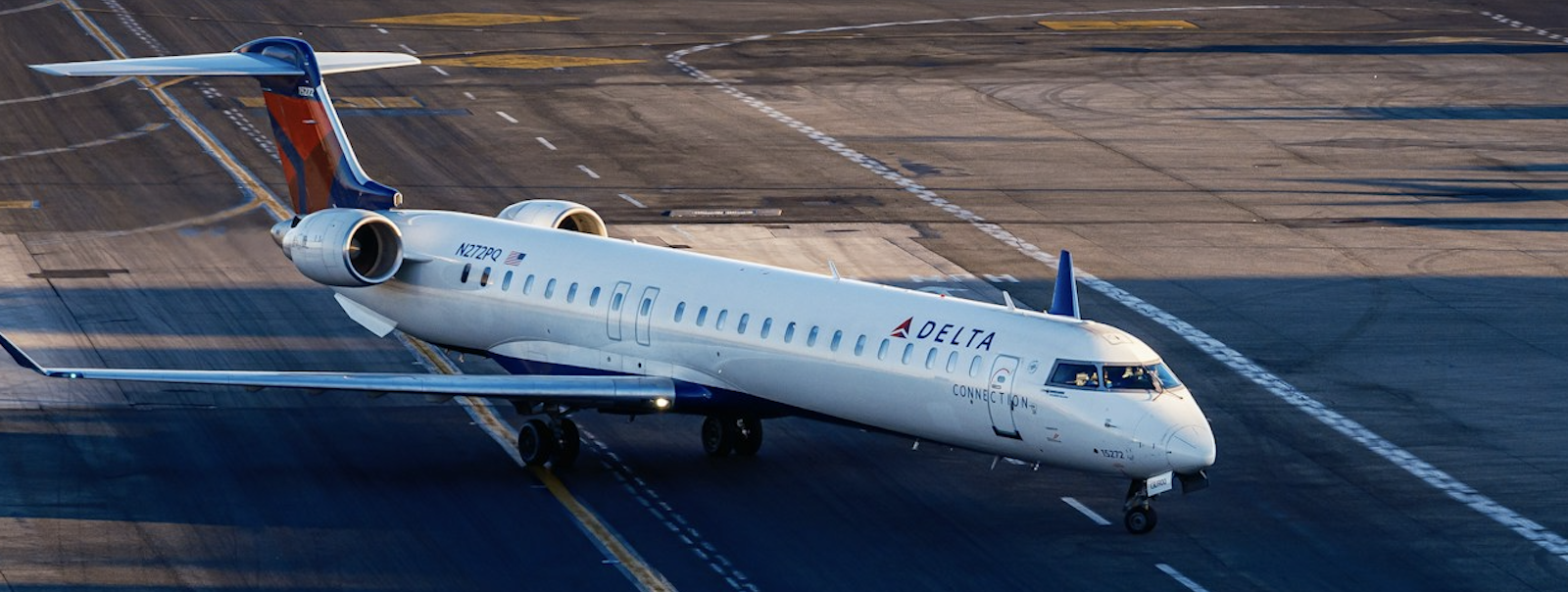 Earn up to 125,000 Bonus SkyMiles With These Delta Amex Card Offers