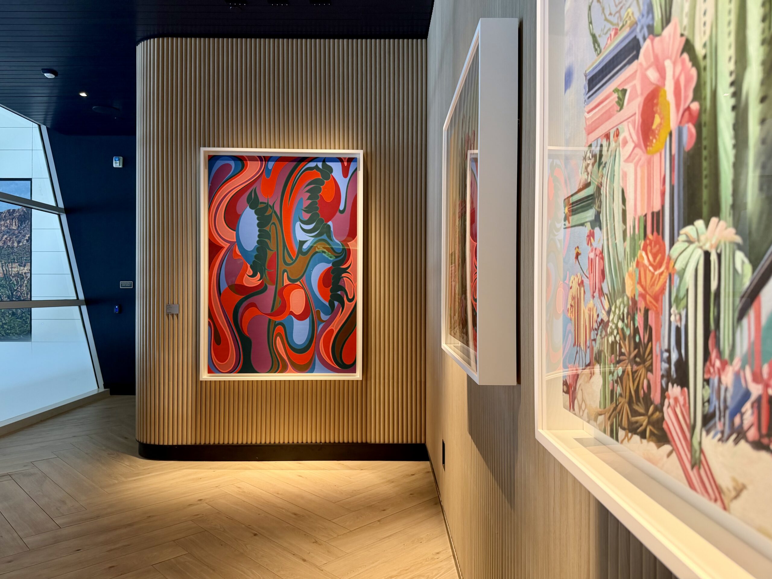 Art at the DFW Sapphire Lounge