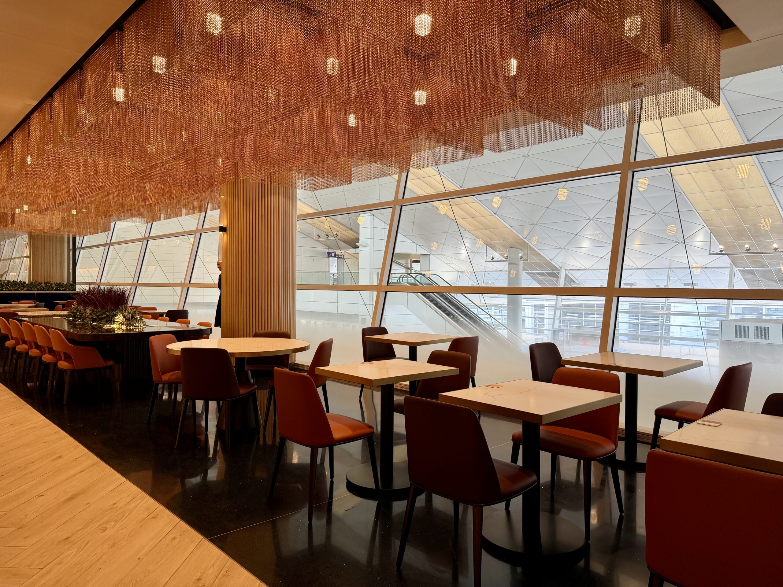 Seating at the DFW Sapphire Lounge