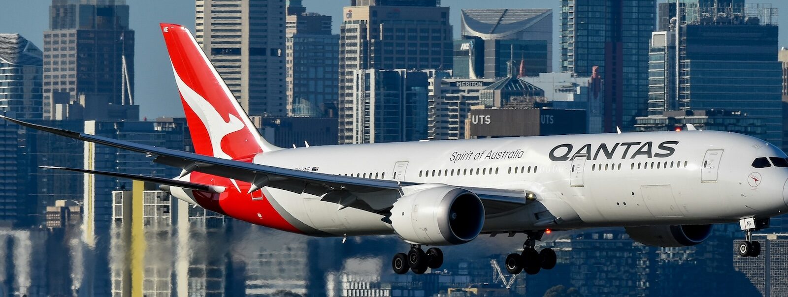 Rove Introduces Transfers to Qantas Frequent Flyer — Book Flights From 5,700 Rove Miles