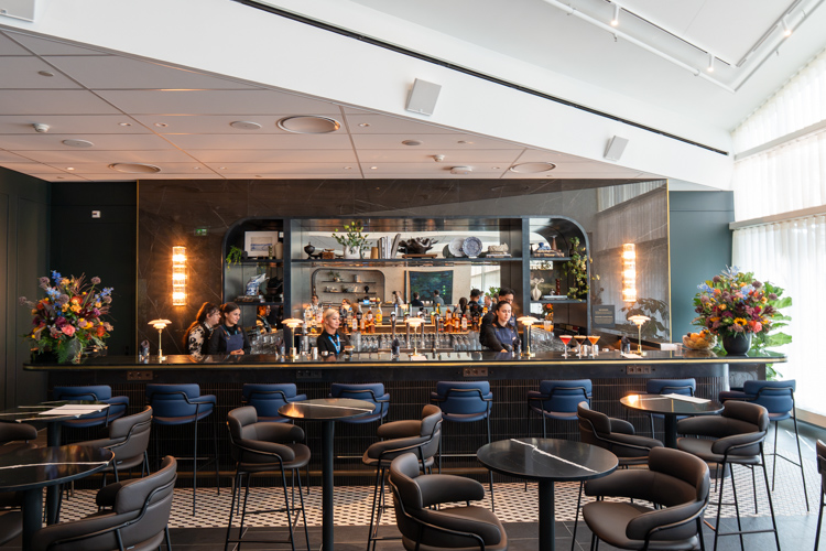 Amex Centurion Lounge Schiphol Bar