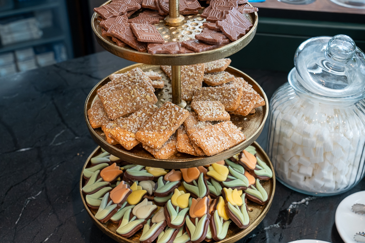 Amex Centurion Lounge Schiphol Blue Roast Cookies