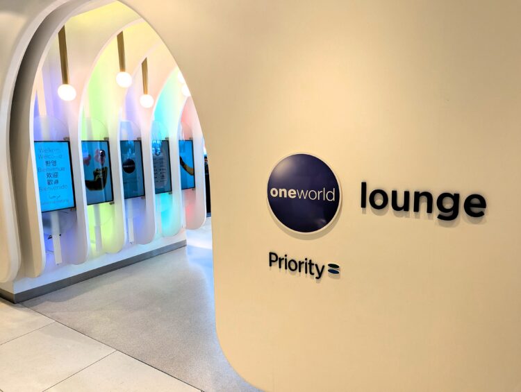 Oneworld Lounge entrance in Amsterdam airport